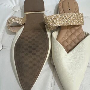 Birdies Cream and Tan Mules